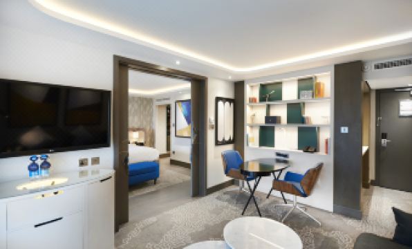 Hilton London Heathrow Airport - Housity