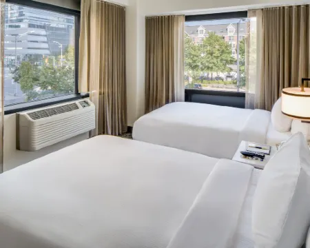 DoubleTree by Hilton Hotel & Suites Jersey City Hotels in Jersey City