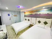 Huzhong Hotel Hotels near Tangzhen Station