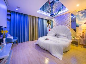 MOMO HOTEL(Dashatin Metro Station Jianshe Road Metro Station Store)