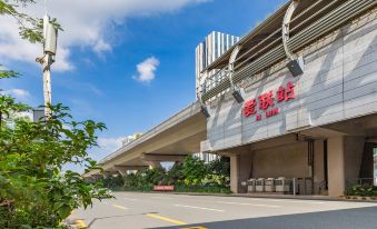 Guangfei Huishang 168 Hotel (Shenzhen Longgang Longcheng Plaza Dayun subway station store)