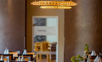 Caravelle Hotel im Park