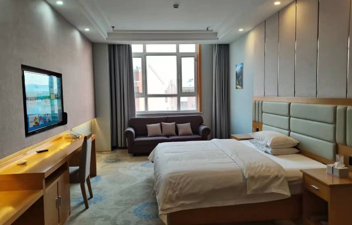 Longxin Hotel (Shihezi 147 Tuanshihutan Branch)