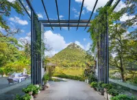 Heshe Lakeside Resort Hotels in Guilin