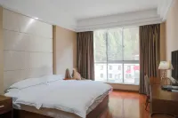 Xueshan Shengyu Hotel