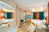 Jinshuntianhua Hotel Hotels near Wangcheng Tower