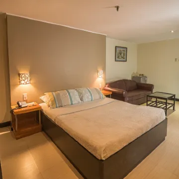 Asia Stars Hotel Hotel berhampiran Sagkahan Saint Rafael Church