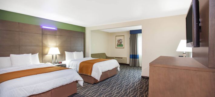 Travelodge Inn & Suites by Wyndham Anaheim on Disneyland Dr Hotels in Anaheim