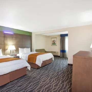 Travelodge Inn & Suites by Wyndham Anaheim on Disneyland Dr