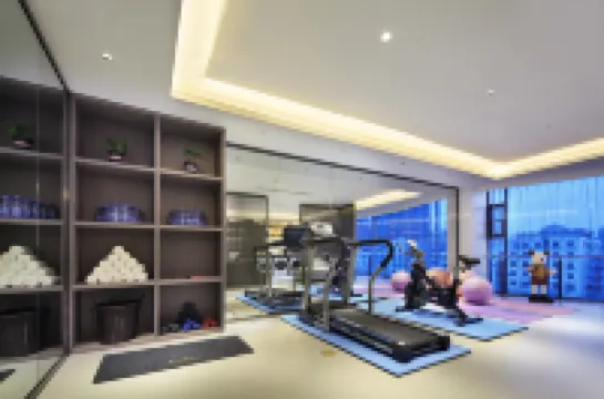 Ease Hotel (Jingmen Wanda Plaza Smart store)