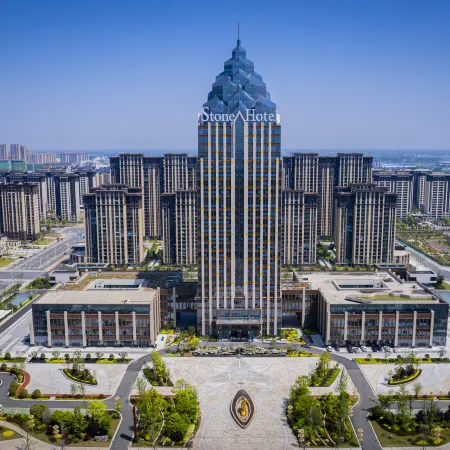 Xinyang Xixian Shi Financial International Hotel