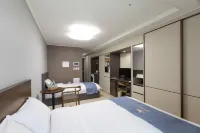 Golden Planet Hotel