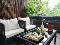 江畔小住民宿(楽山大佛)