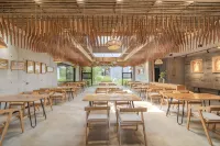 Bufu Seaweed Art Villa Hotels in Rongcheng