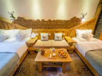 Anyin Private Courtyard (Lijiang Sunshine Courtyard)