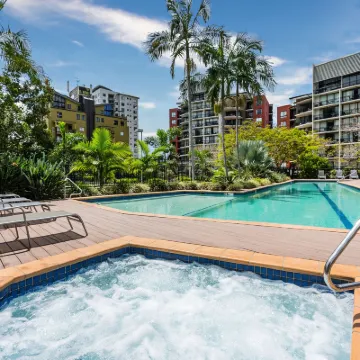 The Docks on Goodwin Hotels near Story Bridge