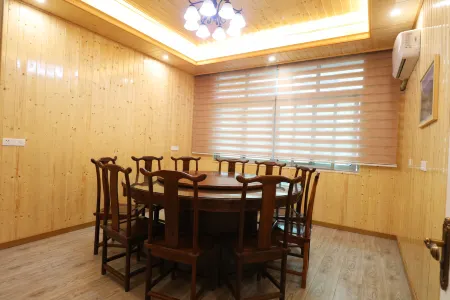 Xinyi Inn Отели рядом с достопримечательностью «Xu'aodi Ancient Villages»