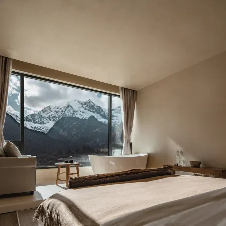 YOLO Guesthouse
