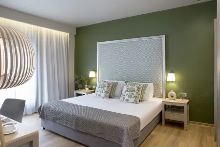 Central Hotel, Trademark Collection by Wyndham