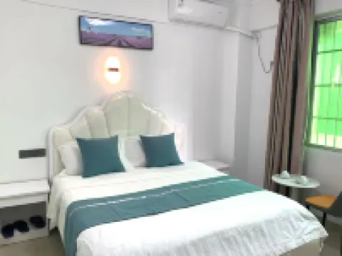 Lanxiang Seaview Travel Rental (Sanya Bay Tianya Night Market)