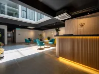 Matata Hotel Kota Kinabalu Отели рядом с достопримечательностью «Торговый центр Wisma Merdeka»