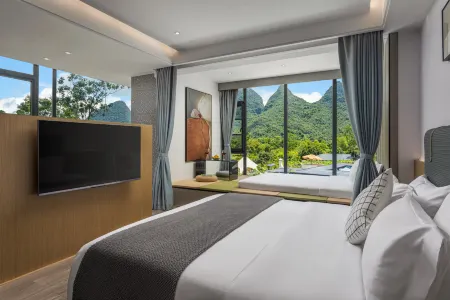 Here hotel Отели рядом с достопримечательностью «Totem Ancient Trail»