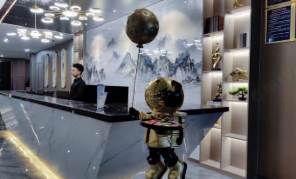 Peninsula Holiday Hotel (Wuyishan Sangu Resort)