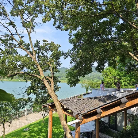 Yunhe Lake