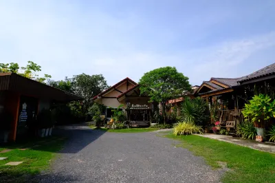 Cool Cat House Hotels near Wat Khao Laem Charoen Tham