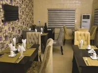 Travellers Homely - breakfast