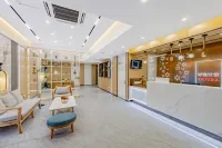 Wuhu Qingyi Riverview Hotel (Pedestrian Street)