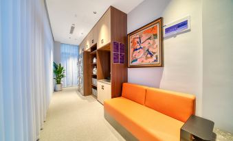 Laninno International Hangzhou Xiaoshan Airport Grand Exhibition Center Hotel