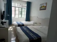 Chongzuo Huayi Homestay