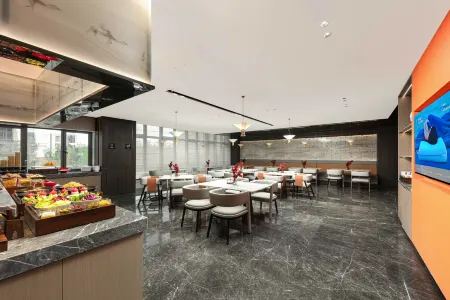 Atour Hotel Tianjin Tiankai Huayuan Industrial Park Отели рядом с достопримечательностью «Tianjin Polytechnic University Sports Center»