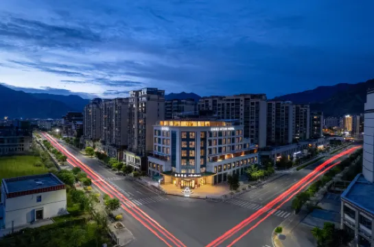 Atour Hotel Lhasa Tibet University Binhe Road