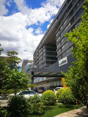 Iris Orchard All Suites Hotel (Tangshan Convention Center) Hotel in zona Tangshan College (Huayan North Road)