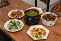 Mingyuejian · Designer Intelligent Homestay (Tianzhu Mountain Scenic Area) Hotels in Qianshan