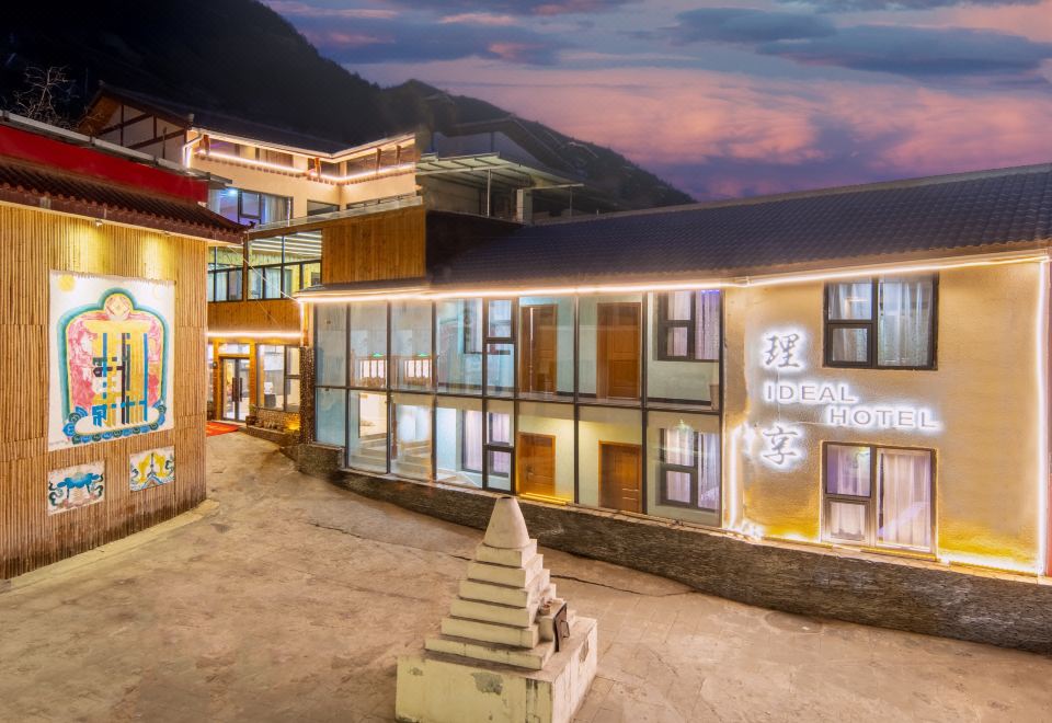 hotel overview picture