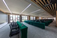 Quanzhou  Libiao Cool six Hotel (Quanzhou Station)
