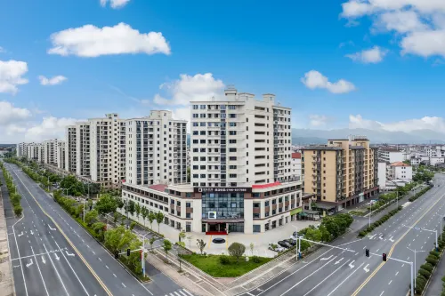 Rezen Guesthouse（AnFu Branch）