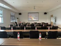 Lianshui Wuyue Plaza Huanyue Hotel (County People's Hospital Branch)
