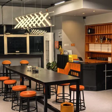 Side Rainbow Hostel Hotels near Xing Ning