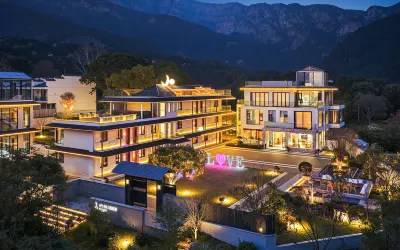 GULUXURY HOTEL Отели в г. 