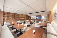 Yun Nan She Holiday Hotel (Qiqiqiao Shiqiao Market Branch, Jinzhou Railway Station)
