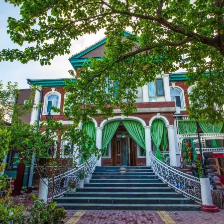 Yining Gonghua Homestay (Kazanqi Folk-custom Tourism Area)