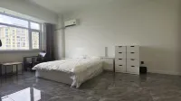 Light Luxury Banshan Hot Spring Homestay (Changchun Film Century City Branch) - Vuoristonäköala