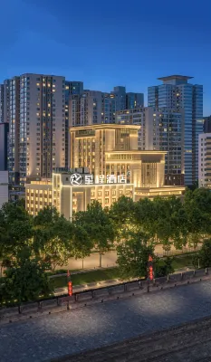 Starway Hotel (Xi'an Ancient City Wall Yongxingfang) - موقف سيارات