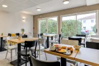 B&B HOTEL Narbonne 2 - Aamiainen