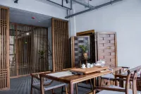 DaHuang Forest Wilderness Old Tree White Tea Hotel