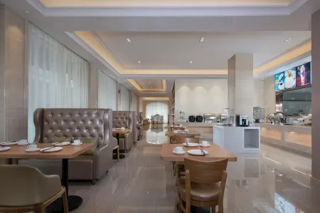 Vienna 3 best hotel (Tongshan county government) Отели в г. Туншань